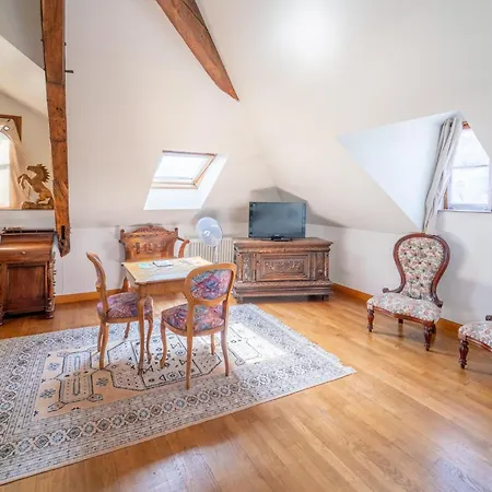 La Diligence Szálloda 3*