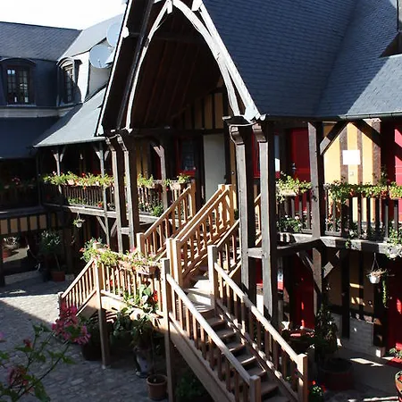 La Diligence Szálloda 3*